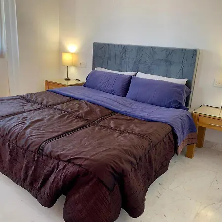 Stunning 4 Bedroom Villa With Private Pool * Sitio de Calahonda